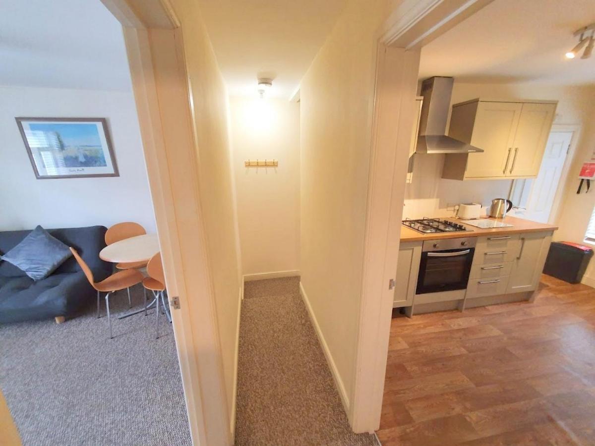 Bassett Flat With 2 Bedrooms And Superfast Wi-Fi Sittingbourne Buitenkant foto