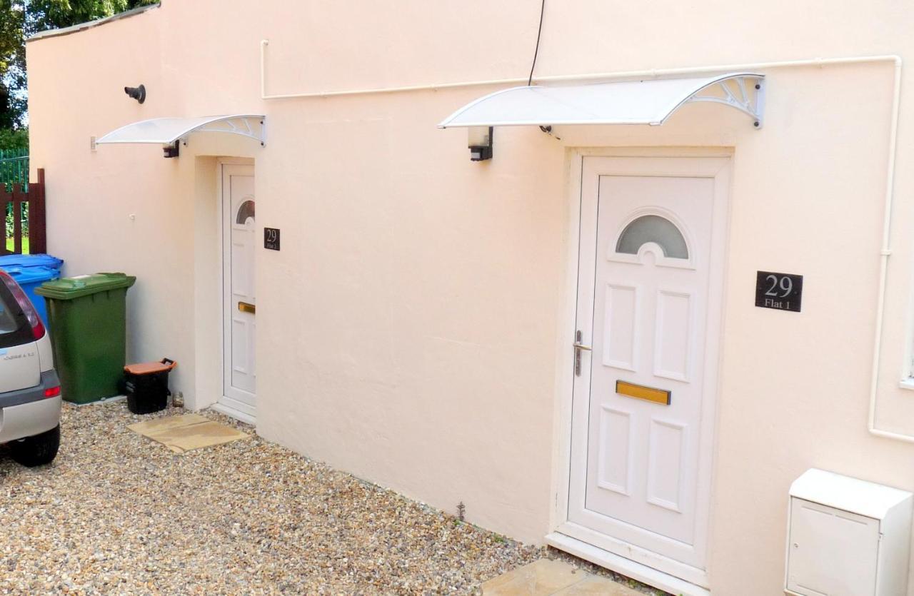 Bassett Flat With 2 Bedrooms And Superfast Wi-Fi Sittingbourne Buitenkant foto