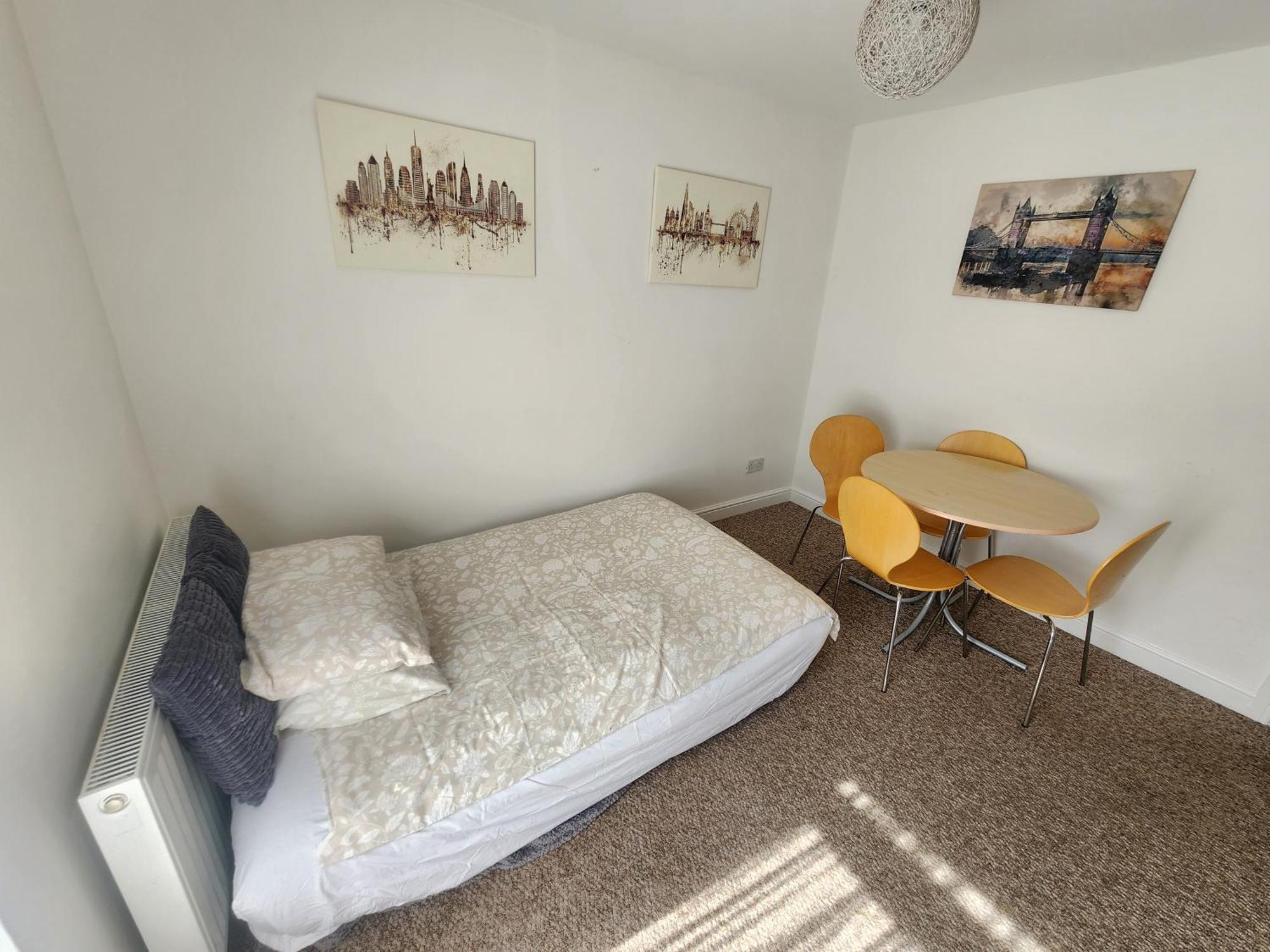 Bassett Flat With 2 Bedrooms And Superfast Wi-Fi Sittingbourne Buitenkant foto