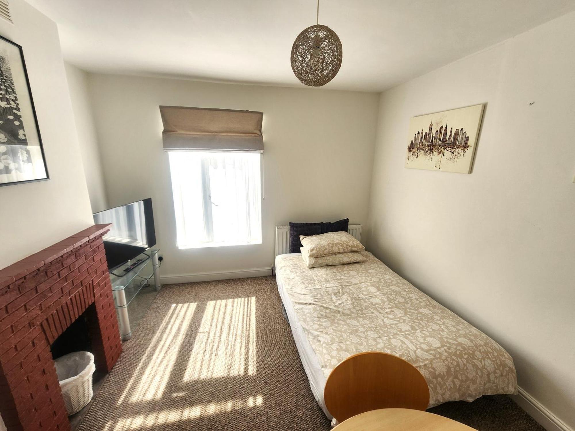 Bassett Flat With 2 Bedrooms And Superfast Wi-Fi Sittingbourne Buitenkant foto